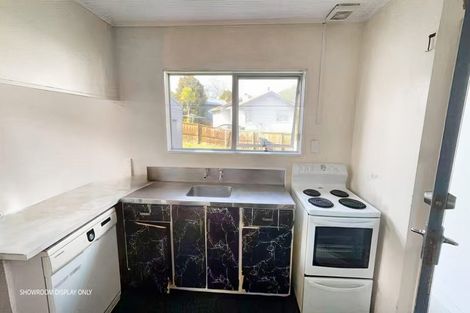 Photo of property in 1 Ballial Place, West Harbour, Auckland, 0618