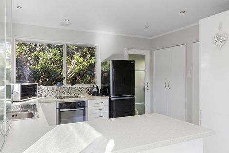 Photo of property in 19b Hicks Close, Whitby, Porirua, 5024