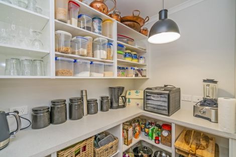 Photo of property in 24 Debenham Drive, Whitianga, 3510