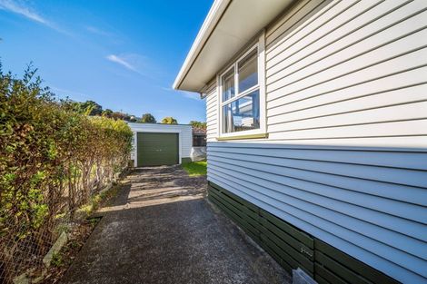 Photo of property in 4 Rosendale Avenue, Spotswood, New Plymouth, 4310
