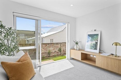 Photo of property in 16c Bass Street, Woolston, Christchurch, 8062