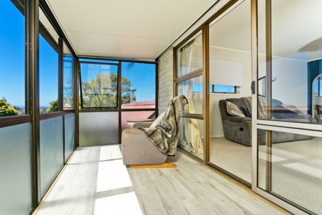 Photo of property in 2/52 Manuka Road, Glenfield, Auckland, 0629