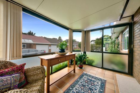 Photo of property in 28a/2 Godley Road, Green Bay, Auckland, 0604