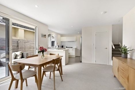 Photo of property in 26 Ellesmere Avenue, Miramar, Wellington, 6022