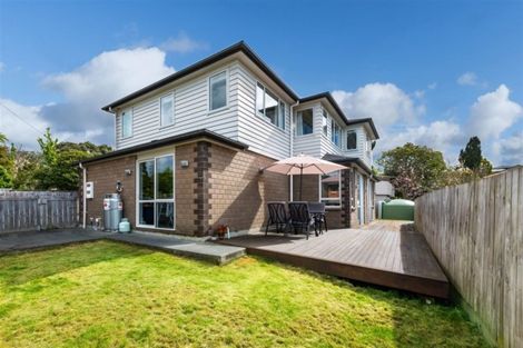 Photo of property in 10a Merchant Avenue, Te Atatu South, Auckland, 0610