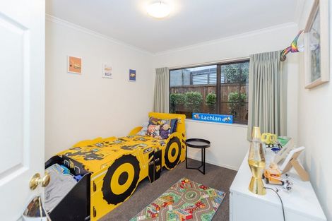 Photo of property in 11 Greenough Place, Rototuna, Hamilton, 3210