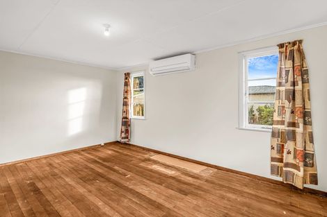 Photo of property in 55 Wilson Street, Waverley, 4510