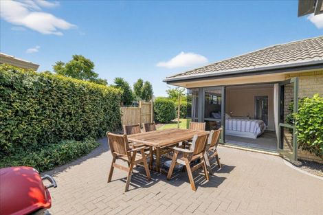 Photo of property in 4 Halesia Place, Mount Maunganui, 3116