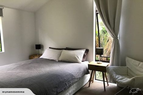 Photo of property in 91 Domain Crescent, Muriwai, Waimauku, 0881