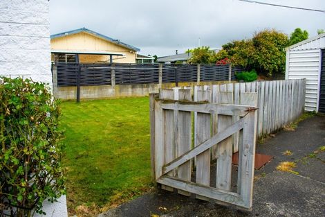 Photo of property in 30 Gimblett Street, Waikiwi, Invercargill, 9810
