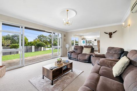 Photo of property in 145 Mangorei Road, Merrilands, New Plymouth, 4312
