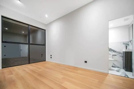 Photo of property in 1/6b William Roberts Road, Pakuranga, Auckland, 2010
