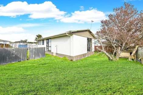 Photo of property in 2/2 Jack Farrell Place, Papakura, 2110