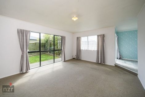 Photo of property in 146 Hillcrest Drive, Kelvin Grove, Palmerston North, 4414