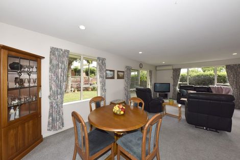 Photo of property in 87 Selwyn Street, Somerfield, Christchurch, 8024