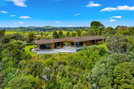 Photo of property in 381 Oaia Road, Muriwai, Waimauku, 0881