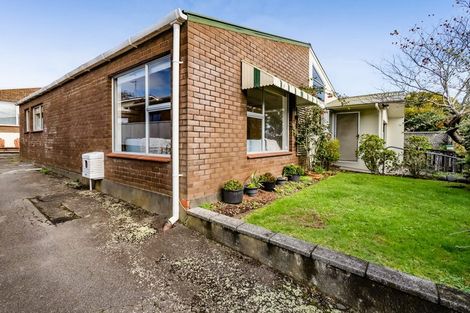 Photo of property in 23a Fulford Street, New Plymouth, 4310