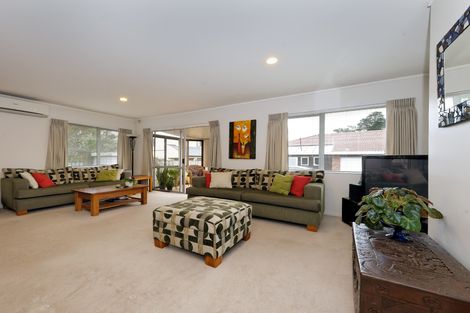 Photo of property in 28a/2 Godley Road, Green Bay, Auckland, 0604