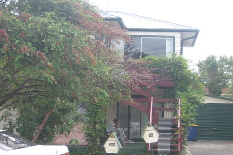 Photo of property in 35 Peach Road, Glenfield, Auckland, 0629