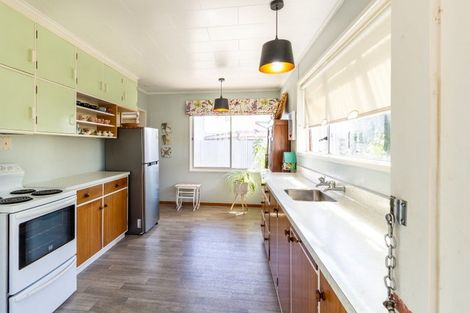 Photo of property in 4/1204 Heretaunga Street East, Parkvale, Hastings, 4122