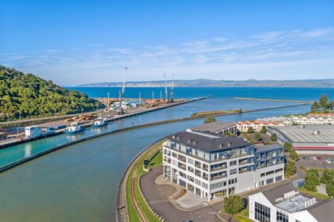 Photo of property in Marina View Apartments, 305/4 Reads Quay, Gisborne, 4010