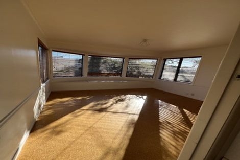 Photo of property in 24 Golf Road, Paraparaumu Beach, Paraparaumu, 5032