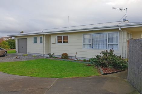 Photo of property in 2/22 Oxford Street, Taradale, Napier, 4112