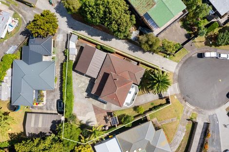 Photo of property in 43 Rewarewa Road, Te Atatu Peninsula, Auckland, 0610