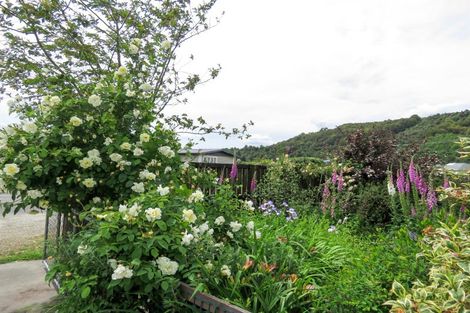 Photo of property in 83 Dick Street, Reefton, 7830