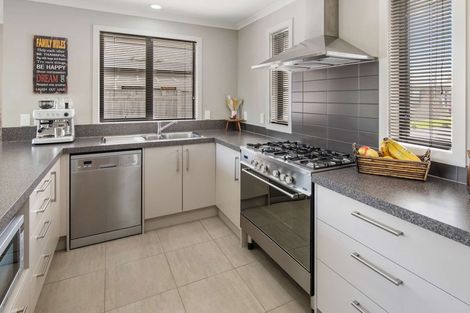 Photo of property in 7 Levi Place, Kelvin Grove, Palmerston North, 4414