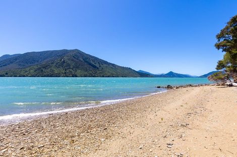 Photo of property in 606 Moetapu Bay Road, Moetapu Bay, Linkwater, 7282