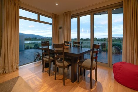 Photo of property in 299 Manly Street, Paraparaumu Beach, Paraparaumu, 5032