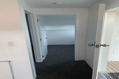 Photo of property in 16a Holiday Road, Stanmore Bay, Whangaparaoa, 0932