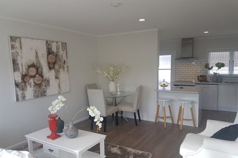 Photo of property in 4/27 Nikau Street, New Lynn, Auckland, 0600