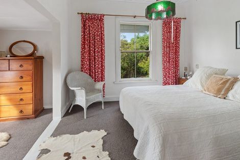 Photo of property in 45 View Road, Hikurangi, 0114