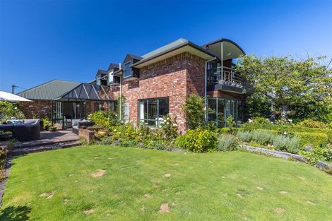 Photo of property in 83 Leinster Road, Merivale, Christchurch, 8014