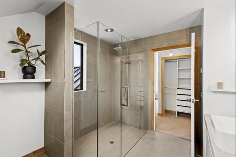 Photo of property in 16 Mckellar Drive, Jacks Point, Queenstown, 9371