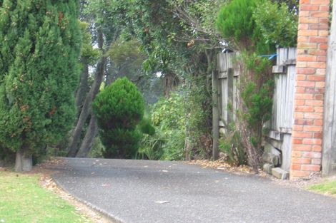 Photo of property in 2/33a Verran Road, Birkenhead, Auckland, 0626