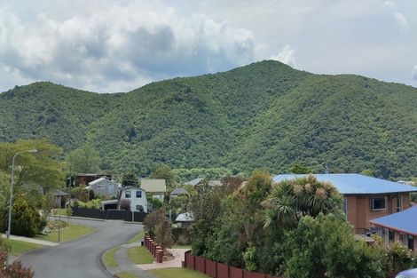 Photo of property in 11 Rimu Terrace, Waikawa, Picton, 7220