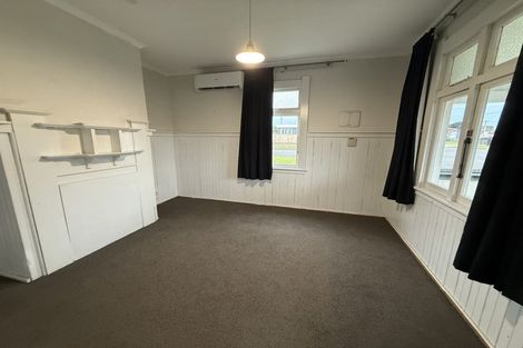 Photo of property in 163 Cornfoot Street, Castlecliff, Whanganui, 4501