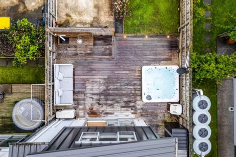 Photo of property in 15 Pakoro Close, Hobsonville, Auckland, 0618