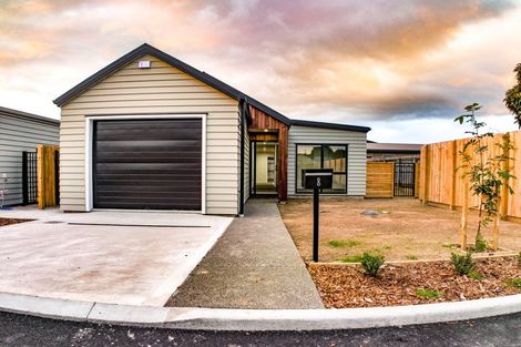 Photo of property in 8 Koru Loop, Paraparaumu, 5032