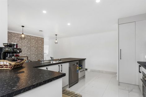 Photo of property in 3 Manor Park Drive, Pyes Pa, Tauranga, 3112