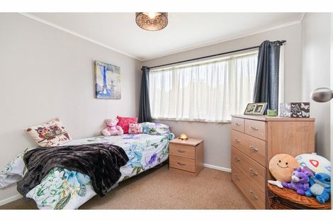 Photo of property in 5 Cherrywood Place, Western Heights, Rotorua, 3015