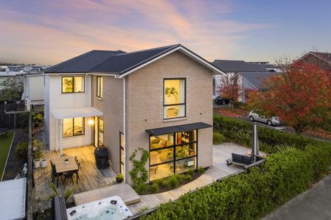 Photo of property in 2 Touhou Road, Hobsonville, Auckland, 0616