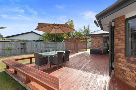 Photo of property in 5 Lamia Grove, Papamoa Beach, Papamoa, 3118