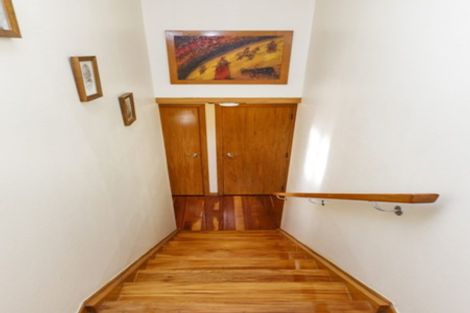 Photo of property in 10 Maunder Street, Marton, 4710