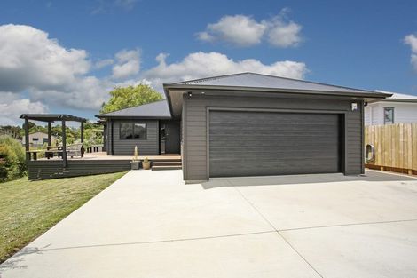 Photo of property in 6 Rees Way, Tuakau, 2121
