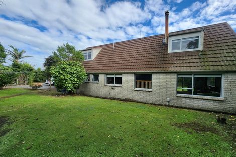 Photo of property in 1138 South Road, Oakura, 4314