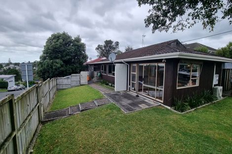 Photo of property in 1 Bishopgate Street, Birkdale, Auckland, 0626
